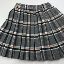 Load image into Gallery viewer, Girls Fruit hee, wool blend pleated skirt, elasticated, L:31cm, EUC, size 5-6,  