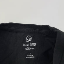 Load image into Gallery viewer, Unisex Favourites, organic cotton long sleeve top, EUC, size 2,  