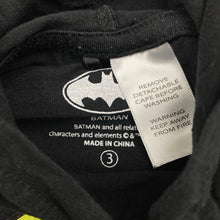 Load image into Gallery viewer, Boys DC Comics, Batman cotton hooded tee, detachable cape, GUC, size 3,  