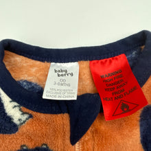 Load image into Gallery viewer, Unisex Baby Berry, soft fleece sleeping bag, EUC, size 00,  