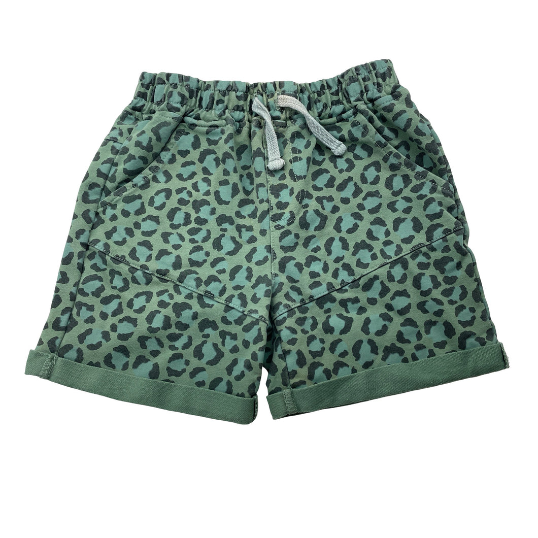 Boys Milky, stretchy shorts, elasticated (pilling on cuffs), FUC, size 4,  