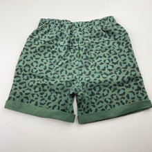 Load image into Gallery viewer, Boys Milky, stretchy shorts, elasticated (pilling on cuffs), FUC, size 4,  