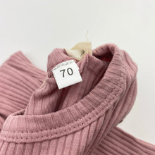 Load image into Gallery viewer, Girls Julien + Co, ribbed ruffle bodysuit / romper, EUC, size 00,  