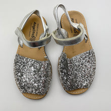 Load image into Gallery viewer, Shoes Angelitos, silver glitter leather sandals, made in Spain, EU 32, GUC, size 13-1,  