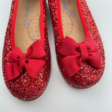 Load image into Gallery viewer, Shoes Angelitos, red glitter leather shoes, made in Spain, EU 32, FUC, size 13-1,  
