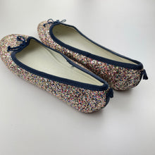 Load image into Gallery viewer, Shoes Crewcuts, multi-coloured glitter shoes, US 3, EUC, size 2,  