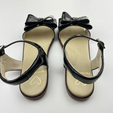 Load image into Gallery viewer, Shoes Panache Kids, black patent leather sandals, made in Spain, EU 33, GUC, size 1.5,  