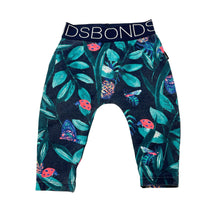 Load image into Gallery viewer, Girls BONDS, stretchy leggings / bottoms (wash fade), FUC, size 000,  