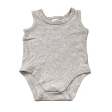 Load image into Gallery viewer, Unisex Baby Berry, cotton singletsuit romper, GUC, size 00,  