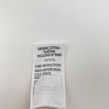 Load image into Gallery viewer, Unisex Dymples, ribbed organic cotton blend top, EUC, size 000,  