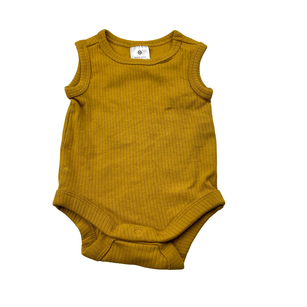 Unisex Target, organic cotton blend bodysuit / romper, EUC, size 0000,  