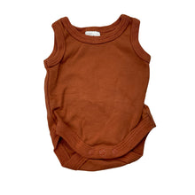 Load image into Gallery viewer, Unisex Baby Berry, cotton singletsuit romper, EUC, size 00000,  