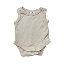 Load image into Gallery viewer, Unisex Baby Berry, cotton singletsuit romper, GUC, size 00000,  