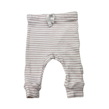 Load image into Gallery viewer, Girls Baby Berry, organic cotton blend leggings / bottoms, EUC, size 0000,  