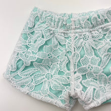 Load image into Gallery viewer, Girls Baby Berry, lined floral lace shorts, elasticated, EUC, size 0000,  