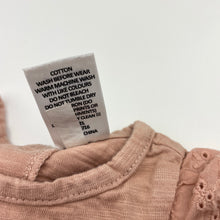 Load image into Gallery viewer, Girls Target, broderie trim cotton bodysuit / romper, EUC, size 00,  