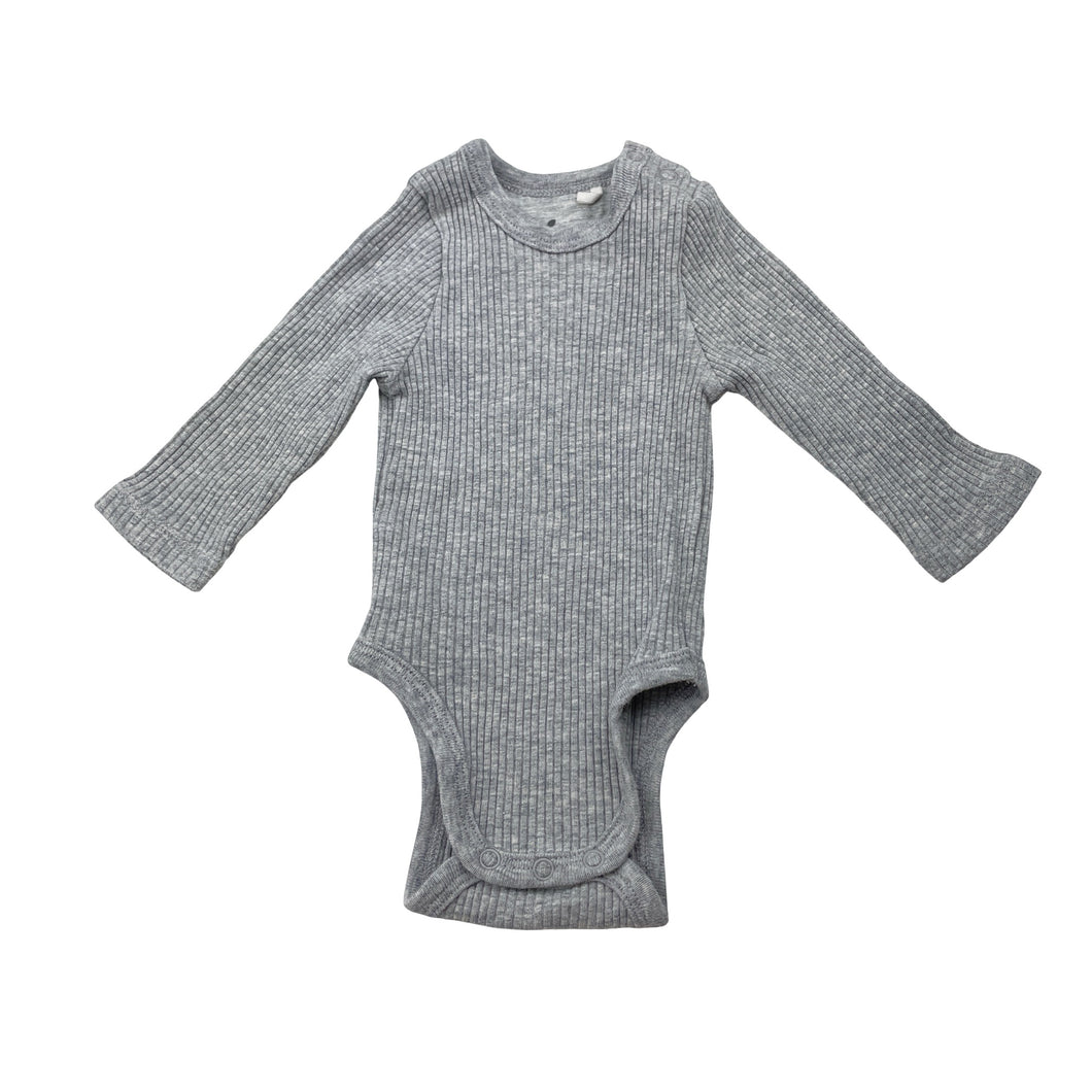 Unisex COUNTRY ROAD, ribbed organic cotton blend bodysuit / romper, EUC, size 0000,  