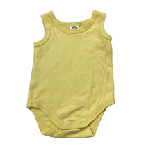 Load image into Gallery viewer, Unisex Baby Berry, yellow cotton singletsuit romper, EUC, size 000,  