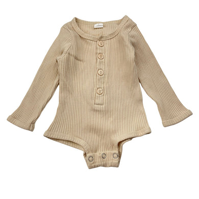 Girls ribbed , stretchy bodysuit / romper, EUC, size 000,  