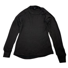 Load image into Gallery viewer, Unisex MOUNTAIN DESIGNS, lightweight knit thermal top, GUC, size 8,  