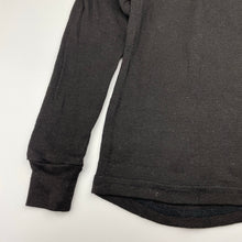 Load image into Gallery viewer, Unisex MOUNTAIN DESIGNS, lightweight knit thermal top, GUC, size 8,  