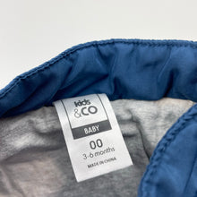 Load image into Gallery viewer, Boys Kids &amp; Co, cotton-lined vest / sleeveless jacket, FUC, size 00,  