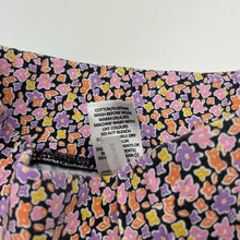 Load image into Gallery viewer, Girls Target, floral stretchy bike shorts, elasticated, EUC, size 9,  
