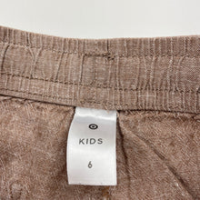 Load image into Gallery viewer, Boys Target, cotton / linen shorts, elasticated, EUC, size 6,  