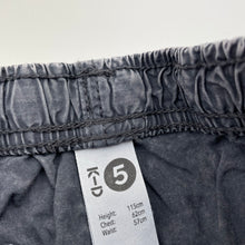 Load image into Gallery viewer, Boys KID, lightweight cotton shorts, elasticated, GUC, size 5,  