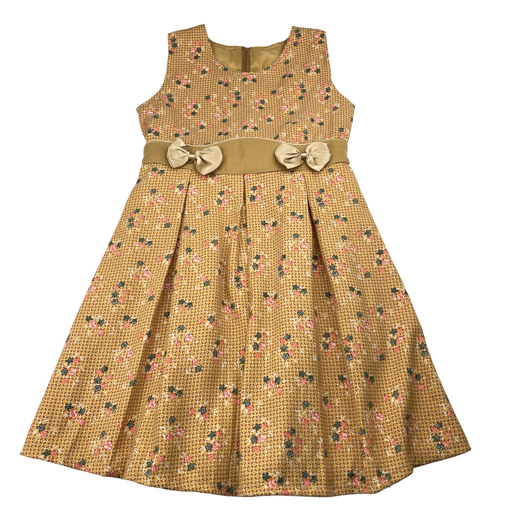 Girls lined, soft feel floral dress, no size, armpit-armpit: 32cm, FUC, size 6-7, L: 67cm