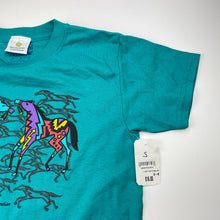 Load image into Gallery viewer, Unisex GILDAN, Smithsonian Institution tee / top, horses, NEW, size 6-8,  