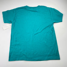 Load image into Gallery viewer, Unisex GILDAN, Smithsonian Institution tee / top, horses, NEW, size 6-8,  