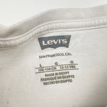 Load image into Gallery viewer, Unisex Levi's, white cotton tee / top (cracked print), FUC, size 12-13,  