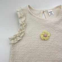 Load image into Gallery viewer, Girls SHEIN, lightweight sleeveless top, EUC, size 2-3,  