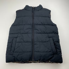Load image into Gallery viewer, Boys Target, reversible black / camo print puffer vest, GUC, size 4,  