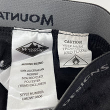 Load image into Gallery viewer, Unisex MOUNTAIN DESIGNS, merino blend thermal leggings, Inside leg: 46cm, EUC, size 8,  