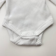 Load image into Gallery viewer, Unisex Baby Berry, ribbed stretchy bodysuit / romper, EUC, size 0000,  
