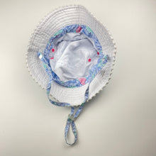 Load image into Gallery viewer, Girls Millymook, reversible floral sun hat, detachable strap, FUC, size 5-7,  