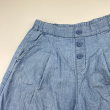 Load image into Gallery viewer, Girls Uniqlo, chambray cotton culottes, elasticated, Inside leg: 27cm, GUC, size 7-8,  