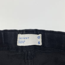 Load image into Gallery viewer, Boys Target, skinny fit stretch denim jeans, adjustable, Inside leg: 45cm, GUC, size 5,  