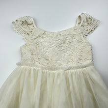 Load image into Gallery viewer, Girls H&amp;M, lined floral lace &amp; tulle party / formal dress, EUC, size 3, L: 65cm