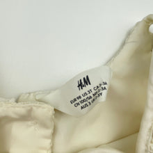 Load image into Gallery viewer, Girls H&amp;M, lined floral lace &amp; tulle party / formal dress, EUC, size 3, L: 65cm