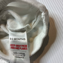 Load image into Gallery viewer, Unisex Beatrix Potter, Peter Rabbit cotton bodysuit / romper, EUC, size 000,  