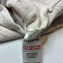 Load image into Gallery viewer, Unisex Beatrix Potter, Peter Rabbit cotton bodysuit / romper, GUC, size 000,  