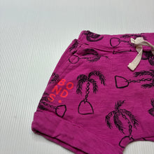 Load image into Gallery viewer, Unisex Bonds, cotton shorts, elasticated, EUC, size 000,  