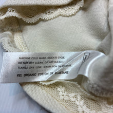 Load image into Gallery viewer, Girls SUSUSKOSHI, lace trim organic cotton blend top, EUC, size 000,  