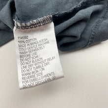 Load image into Gallery viewer, Unisex Favourites, cotton long sleeve tee / top, GUC, size 3,  