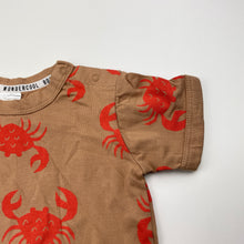 Load image into Gallery viewer, Unisex Bonds, WONDERCOOL stretchy tee / top, crabs, EUC, size 000,  