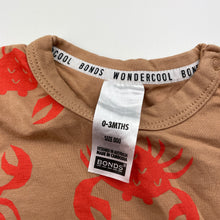 Load image into Gallery viewer, Unisex Bonds, WONDERCOOL stretchy tee / top, crabs, EUC, size 000,  