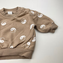 Load image into Gallery viewer, Unisex Baby Berry, fleece lined sweater / jumper, GUC, size 00,  